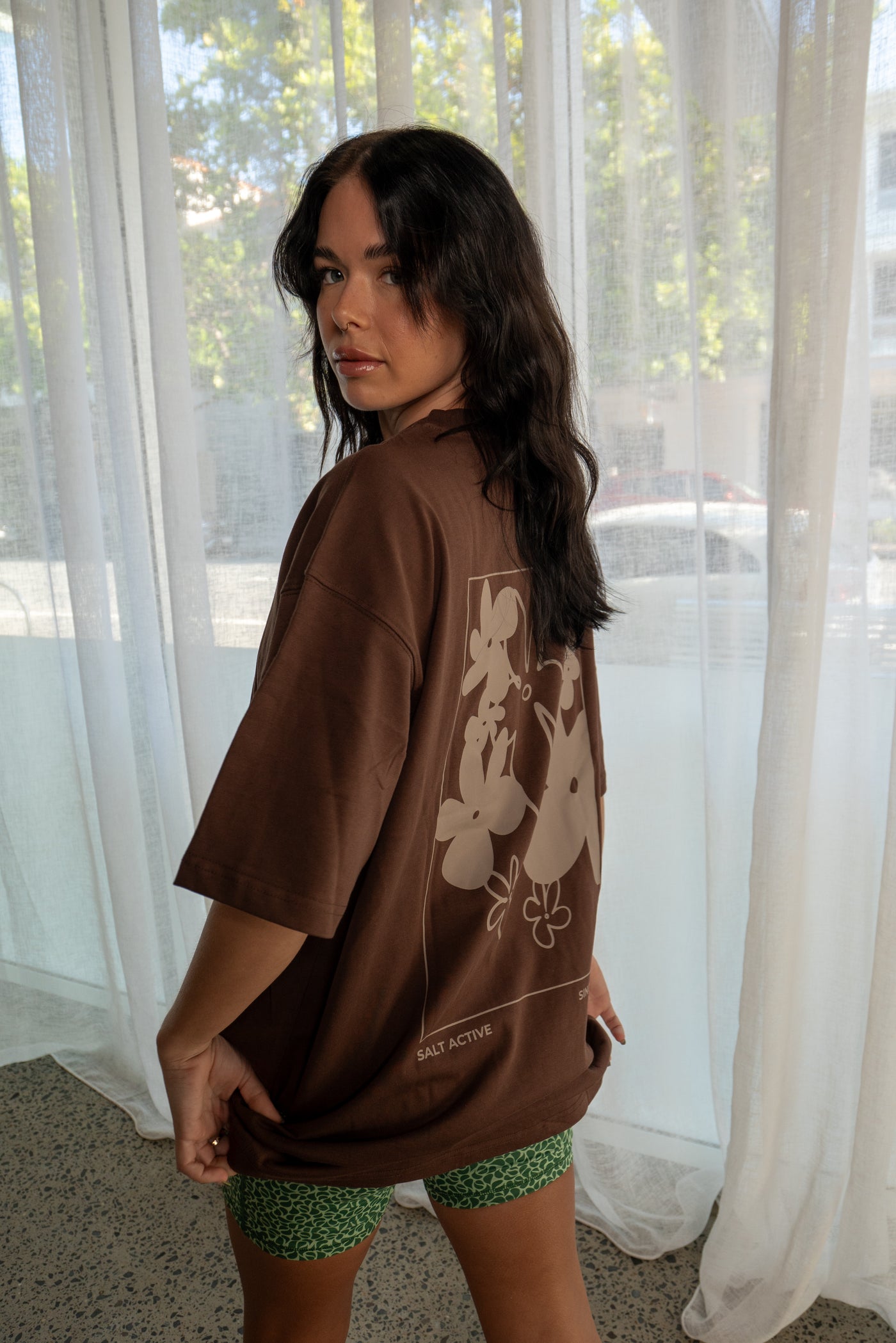 ZIMI OVERSIZED UNISEX T-SHIRT